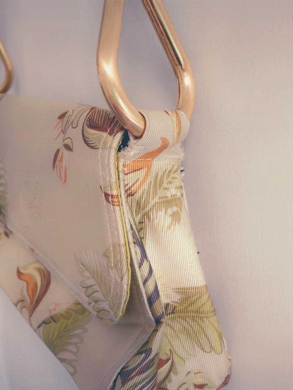 Sunny Hawaii Cream Floral Shoulder Bag Purse with Gold Hardware